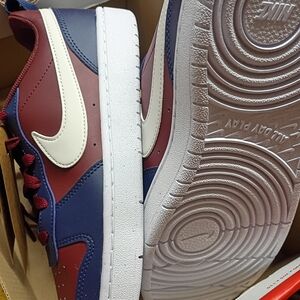 Nike Men's Burgundy and Navy Sneakers